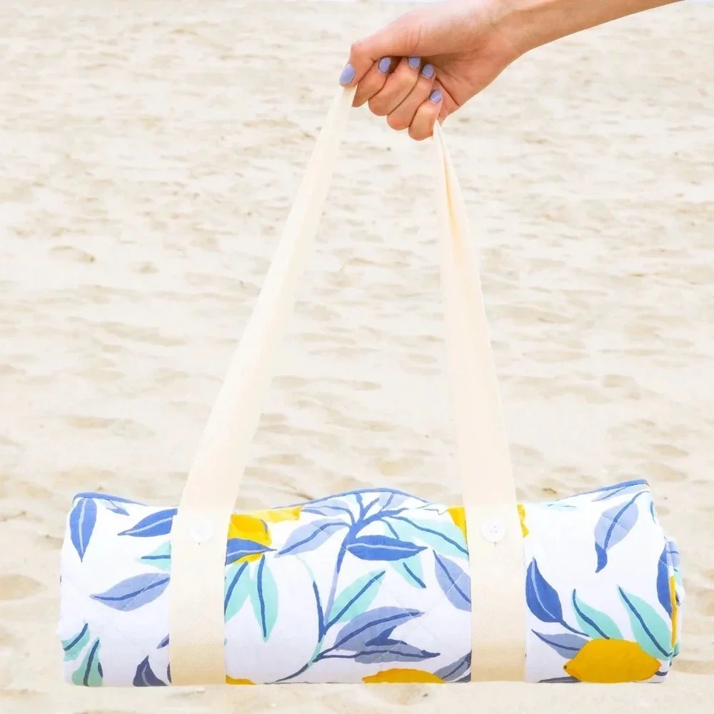 NWT Printfresh Roll Up Picnic  Beach Blanket Lemon Zest
